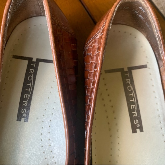 Trotters Liz Weave Leather Slip On Loafers- Women 8M - Picture 9 of 9